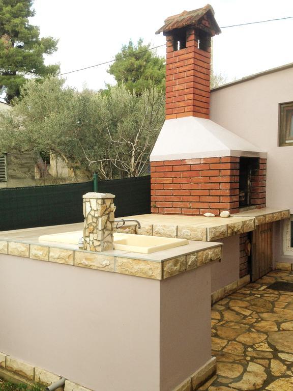 Apartment Pampas Sveti Filip i Jakov Exterior photo